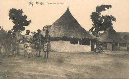 CPA REPUBLIQUE CENTRAFRICAINE " BANGUI, cases des miliciens"