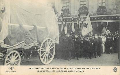 CPA FRANCE 75 "Paris,  Crimes des allemands, les zeppelins sur Paris, les funérailles" / AVIATION