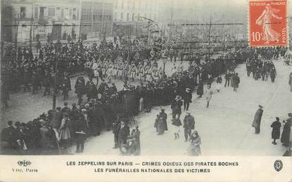 CPA FRANCE 75 "Paris,  Crimes des allemands, les zeppelins sur Paris, les funérailles nationales" 