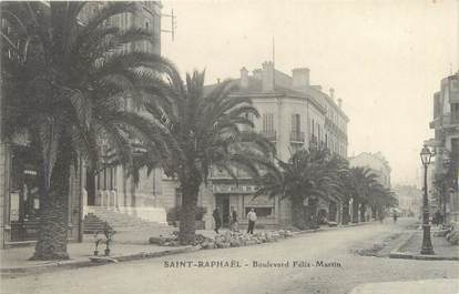 CPA FRANCE 83 "Saint Raphaël, boulevard Félix Martin"
