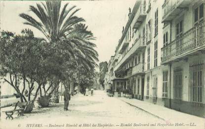 CPA FRANCE 83 "Hyères, boulevard Riondel et hôtel des Hespérides"