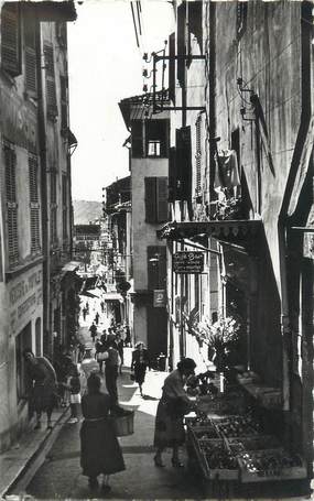 CPSM FRANCE 83 "Hyères, une vieille rue"