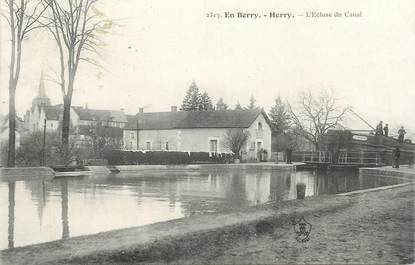 CPA FRANCE 18 "Herry, l'Ecluse du canal"