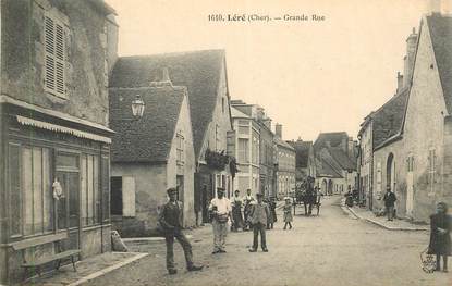 CPA FRANCE 18  "Léré, la grande rue"