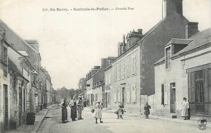 CPA FRANCE 18 "Saulzais le Potier, Grande rue"