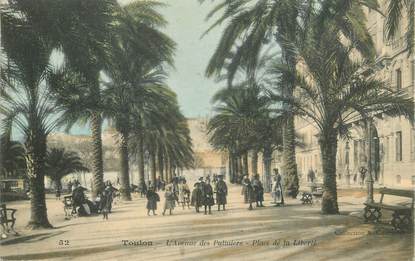 CPA FRANCE 83 "Toulon, Avenue des Palmiers"