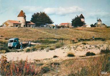 CPSM FRANCE 85 "Ile de Noirmoutier, les moulins de la Guérinière"