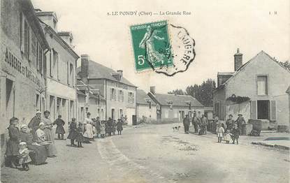 CPA FRANCE 18 "Le Pondy, la grande rue, auberge et café de la gare"