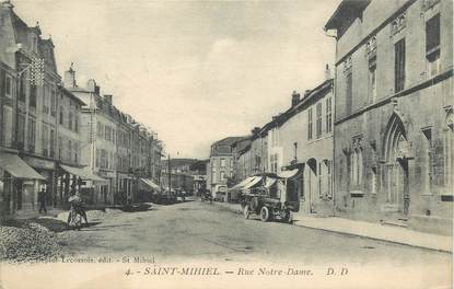CPA FRANCE 55 "Saint Mihiel, Rue Notre Dame"