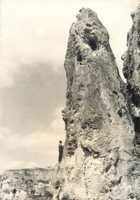 CPSM FRANCE 89 "Merry sur Yonne, rochers du Saussois" / ALPINISME