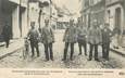 CPA FRANCE 02 "Soissons, Prisonniers après le bombardement"