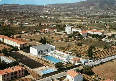 / CPSM FRANCE 83 "Draguignan, la piscine"