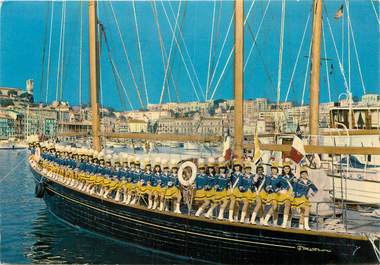 CPSM FRANCE 06 "Cannes, Majorettes au port"