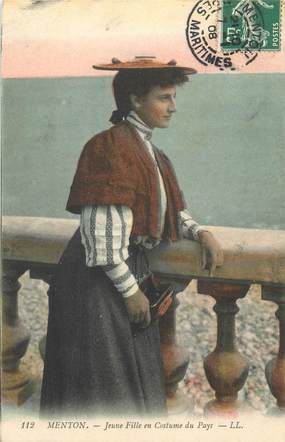 CPA FRANCE 06 "Menton, jeune fille en costume du pays"