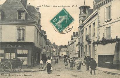 / CPA FRANCE 02 "La Fère, rue du Bourget"