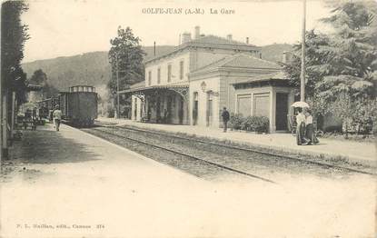 CPA FRANCE 06 "Golfe Juan, la gare" / TRAIN