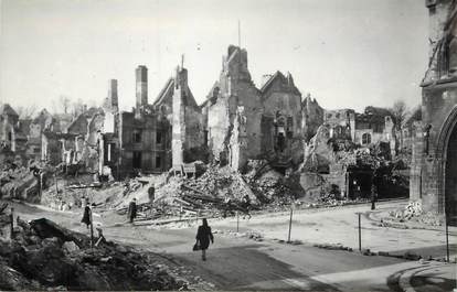 / CPSM FRANCE 14 "Caen, place Saint Pierre et rue de Geôle" / 2ème GUERRE