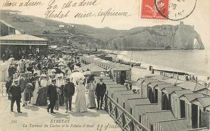 CPA FRANCE 76 "Etretat, la Terrasse du Casino et la Falaise"