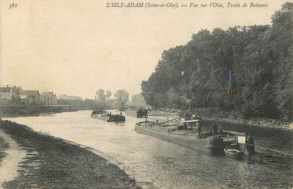 CPA FRANCE 95 "L'Isle Adam, vue sur l'Oise, train de bateaux" / PENICHE / BATELLERIE