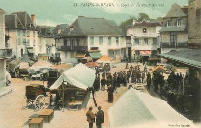 / CPA FRANCE 64 "Salis de Bearn, place du Bayâa" / MARCHE