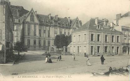 - CPA FRANCE 63 "La Bourboule, la Poste et l'Hospice"