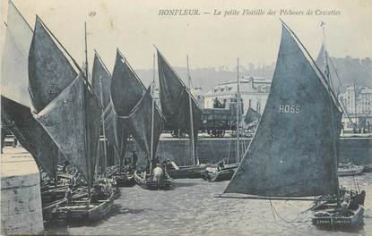 - CPA FRANCE 14 "Honfleur, le petite flotille des pêcheurs de crevettes"