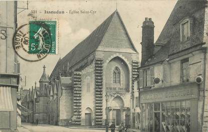 - CPA FRANCE 36 "Issoudun, Eglise Saint Cyr, magasin de parapluies"