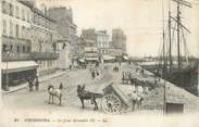 50 Manche / CPA FRANCE 50 "Cherbourg, la quai Alexandre"