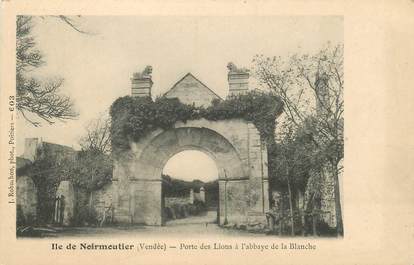 CPA FRANCE 85 'Ile de Noirmoutier, Porte des Lions à l'Abbaye de la Blanche"