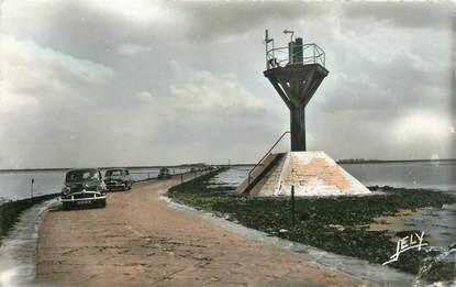 CPSM FRANCE 85 'Ile de Noirmoutier, le Passage du Gois"