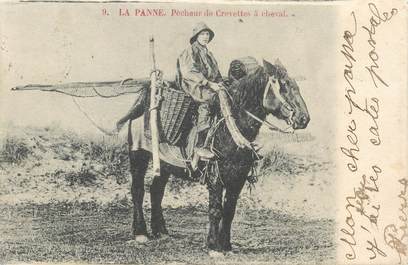 CPA BELGIQUE "La Panne, pêcheur de crevettes à cheval"