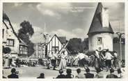 Theme CPA EXPOSITION INTERNATIONALE DE PARIS 1937 "Danses sur la place du village"