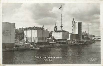 CPA EXPOSITION INTERNATIONALE DE PARIS 1937 / Pavillon de la Tchécoslovaquie et des Etats Unis