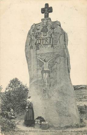 CPA FRANCE 22 "Pleumeur Bodou" / FOLKLORE / MENHIR