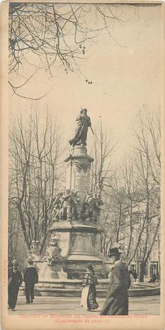 CPA PANORAMIQUE FRANCE 13 "Marseille, monument aux morts