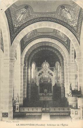 CPA FRANCE 85 "La Bruffière, intérieur de l'Eglise"