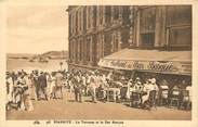 64 PyrÉnÉe Atlantique / CPA FRANCE 64 "Biarritz, la terrasse et le bar basque"