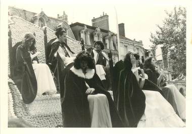 PHOTO FRANCE 60 "Compiègne, Fête de Jeanne d'Arc"