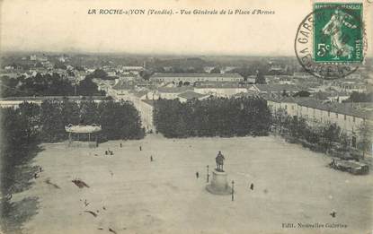 CPA FRANCE 85 "La Roche sur Yon, Place d'Armes"