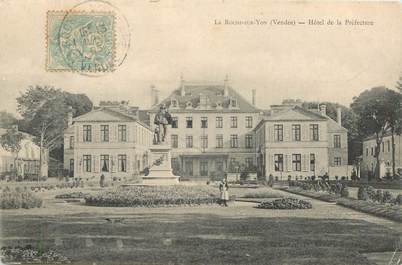 CPA FRANCE 85 "La Roche sur Yon, Hotel de la Préfecture"