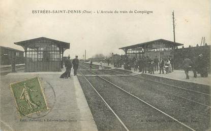 / CPA FRANCE 60 "Estrées Saint Denis, l'arrivée du train de Compiègne"
