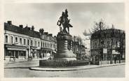 59 Nord / CPSM FRANCE 59 "Denain, place de la liberté"