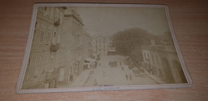 PHOTOGRAPHIE FRANCE 35 "Saint Malo, Place Chateaubriand"