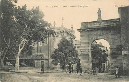 CPA FRANCE 84 "Cavaillon, Portail d'Avignon"