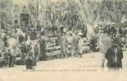 84 Vaucluse CPA FRANCE 84 "Cavaillon, Place du Clos un jour de Marché"