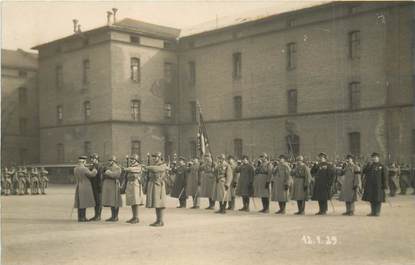 CARTE PHOTO MILITAIRE "Bitche (57), 1929, la Caserne Vauban"