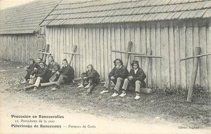 CPA ESPAGNE "Procession en Roncesvalles, porteurs de croix"