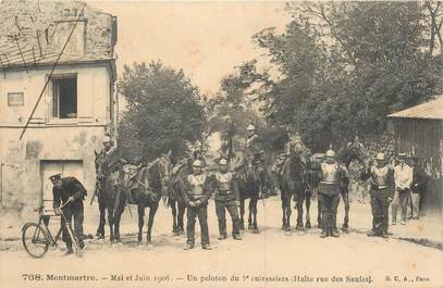 CPA FRANCE 75018 "Paris, 1906, Montmartre, peloton du 5e cuirassiers"