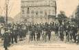 CPA FRANCE 75018 "Paris, 1906, Montmartre, Formation des patrouilles de cuirassiers, Place Jules Joffrin"