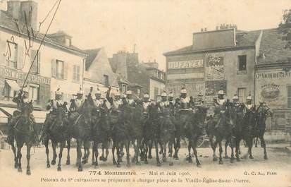 CPA FRANCE 75018 "Paris, 1906, Montmartre, Peloton du 8e cuirassiers"